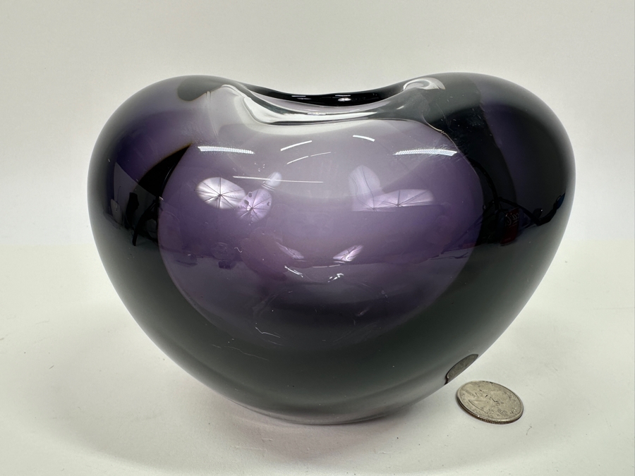 Vintage Holmegaard Glasværk Purple Heart Vase Signed HG5 PL 3412 6'W x 4.5'H [Photo 2]