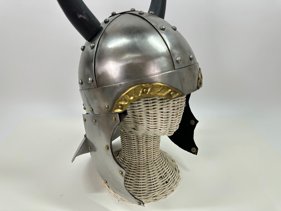 Shinoda 15' Steel Fantasy Costume Helmet with Horns [Photo 4]