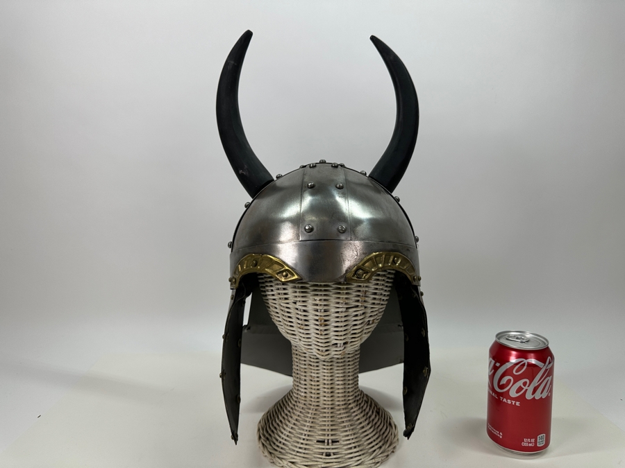 Shinoda 15' Steel Fantasy Costume Helmet with Horns [Photo 2]