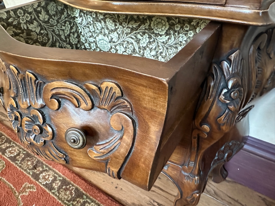 Small Italian Wooden Chest Of Drawers 20W X 11D X 25H [Photo 3]