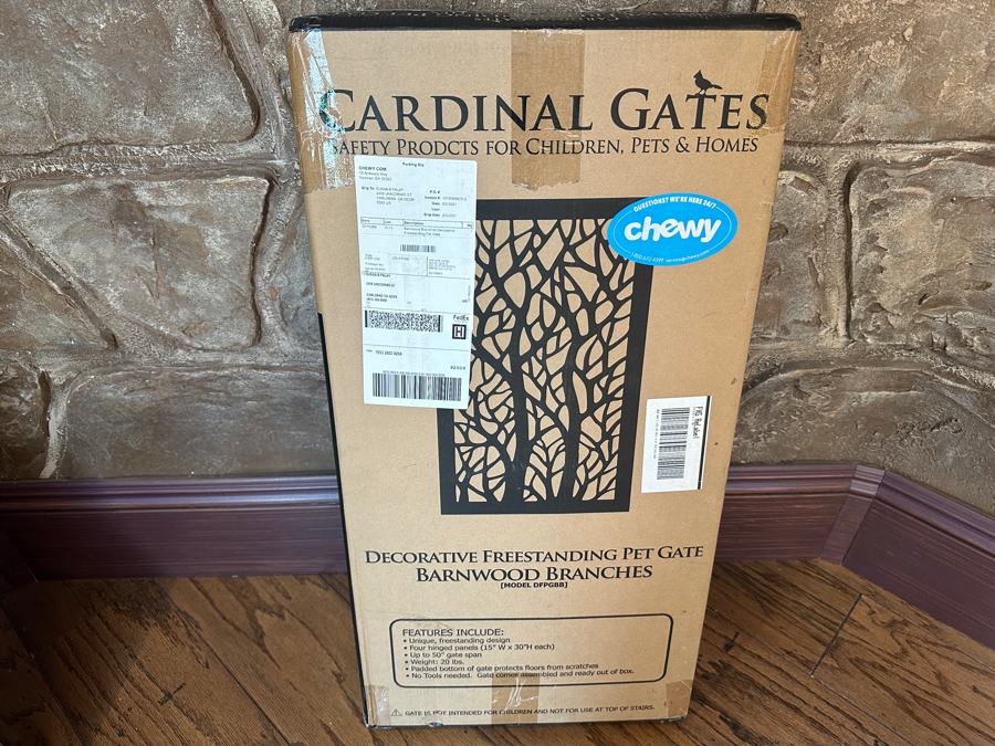 New In Box Decorative Freestanding Pet Gate Barnwood Branches By Cardinal Gates [Photo 2]