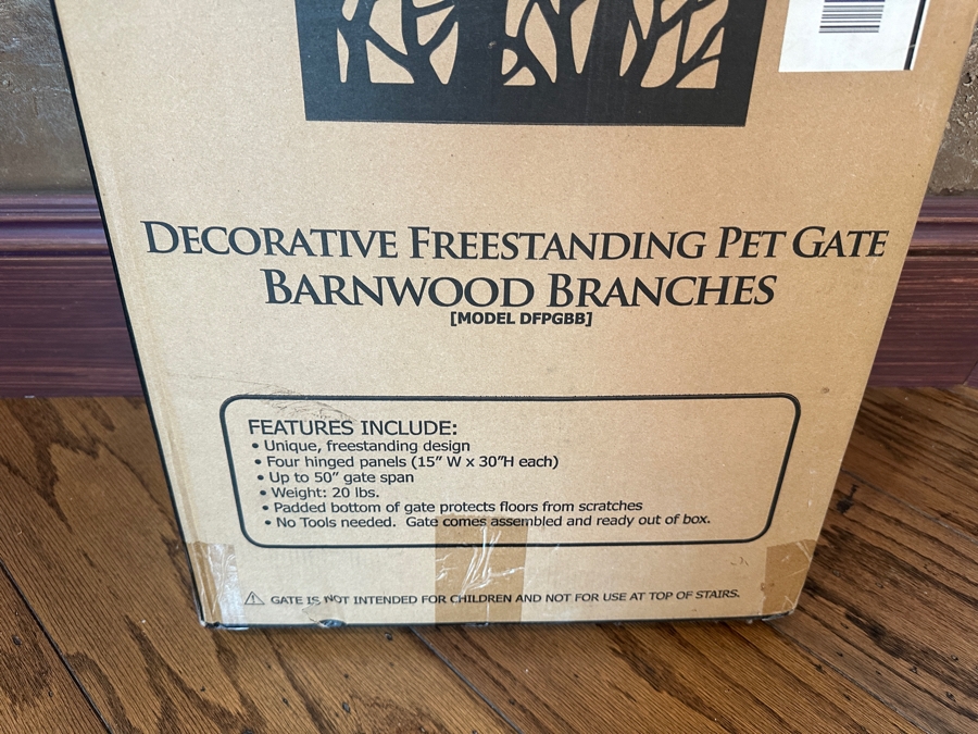 New In Box Decorative Freestanding Pet Gate Barnwood Branches By Cardinal Gates [Photo 3]