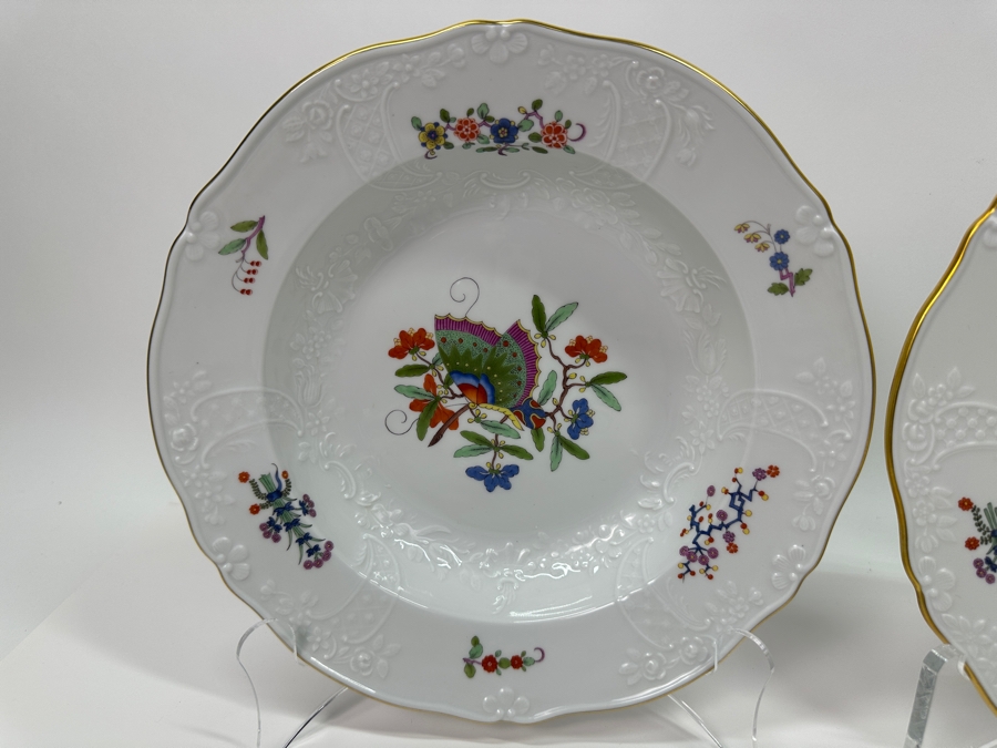 Meissen (Germany) Fine Porcelain Individually Hand Painted 'Butterfly Painting With Gold Rim' Schmetterling Starter Set, Service For 2, (Dinner Plate, Salad Plate, Bowl, Cup & Saucer) X 2 - 10 Pieces - Each An Original Work Of Art - Estimate $2,500 [Photo 17]