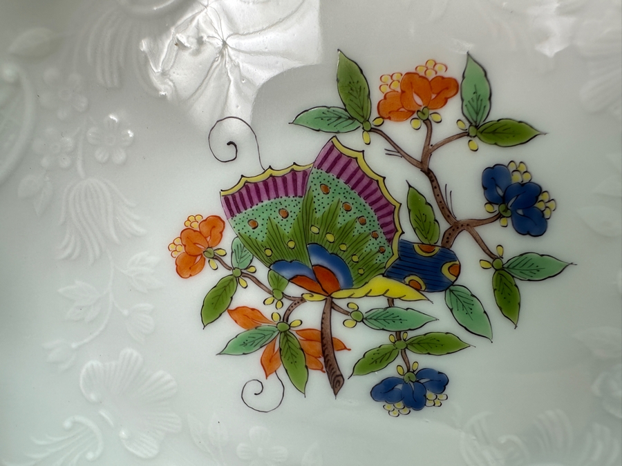 Meissen (Germany) Fine Porcelain Individually Hand Painted 'Butterfly Painting With Gold Rim' Schmetterling Starter Set, Service For 2, (Dinner Plate, Salad Plate, Bowl, Cup & Saucer) X 2 - 10 Pieces - Each An Original Work Of Art - Estimate $2,500 [Photo 6]