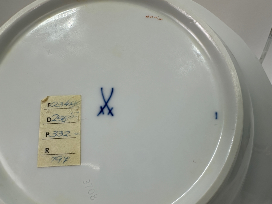 Meissen (Germany) Fine Porcelain Individually Hand Painted 'Butterfly Painting With Gold Rim' Schmetterling, Service For 4, (Dinner Plate, Salad Plate, Bowl, Cup & Saucer) X 4 - 20 Pieces - Each An Original Work Of Art - Estimate $5,000 [Photo 27]