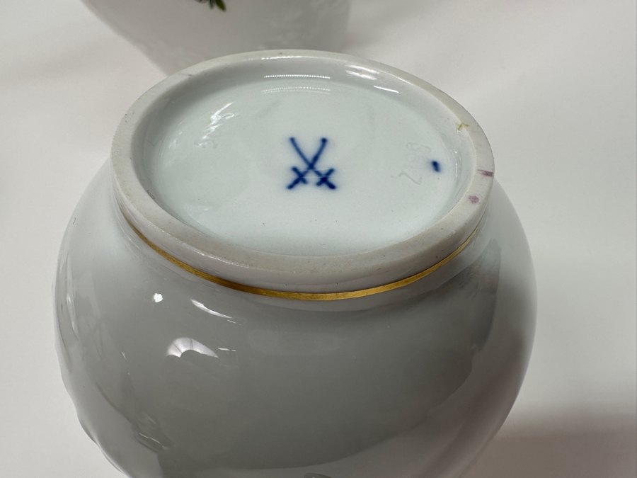 Meissen (Germany) Fine Porcelain Individually Hand Painted 'Colorful Chinese Butterfly Painting With Gold Rim' Schmetterling, Coffee Pot 10H, Sugar 4H & Creamer 4H Estimate $2,050 [Photo 19]