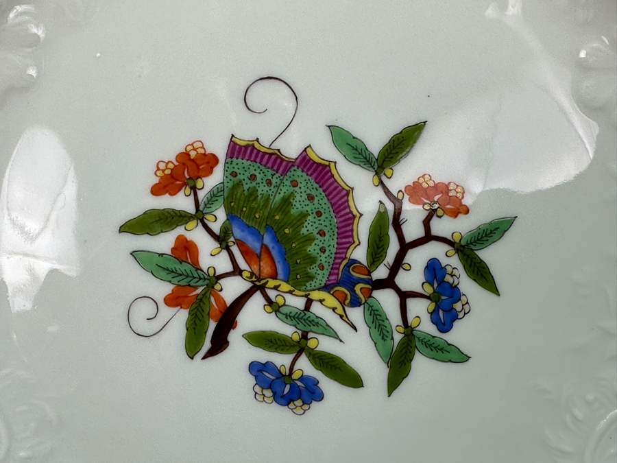 Meissen (Germany) Fine Porcelain Individually Hand Painted 'Colorful Chinese Butterfly Painting With Gold Toothed Edge' Schmetterling, Six Underplates For Cup & Saucer 7-1/8'W Estimate $1,200 [Photo 4]