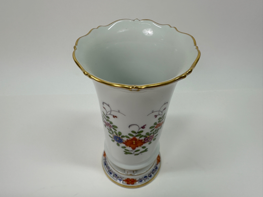 Meissen (Germany) Fine Porcelain Individually Hand Painted 'Colorful Indian Flower Painting, 2 Parts, Gold Edge' Dekor 451110 Vase 6H Estimate $300 [Photo 5]