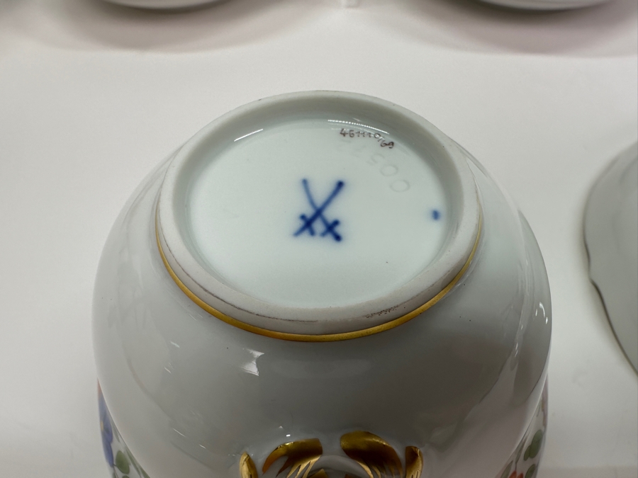 Meissen (Germany) Fine Porcelain Individually Hand Painted 'Colorful Indian Flower Painting, 2 Parts, Gold Edge' Dekor 451110 Six Cups 2.5H & Saucers 5.5W Estimate $2,050	 [Photo 17]