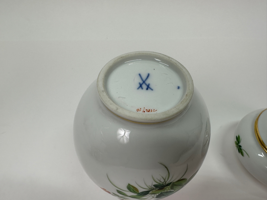 Meissen (Germany) Fine Porcelain Individually Hand Painted Vase 4H And Lidded Box 2H Estimate $250 [Photo 10]