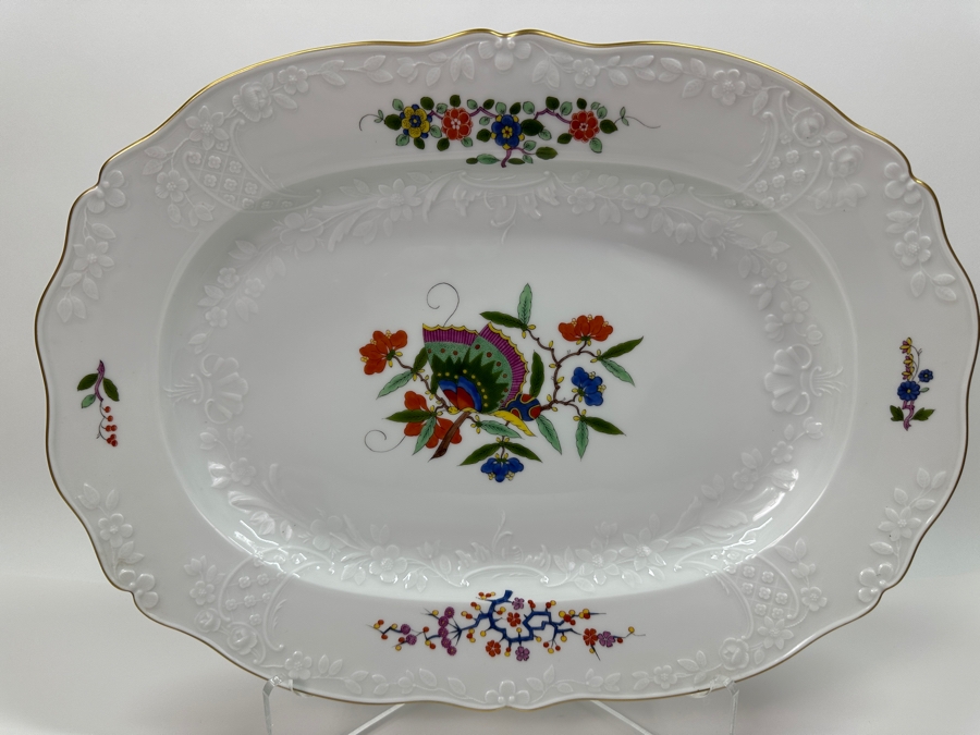 Meissen (Germany) Fine Porcelain Individually Hand Painted 'Colorful Chinese Butterfly Painting With Gold Rim' Schmetterling, Oval Serving Platter 16 X 11.5 Estimate $1,500	 [Photo 3]