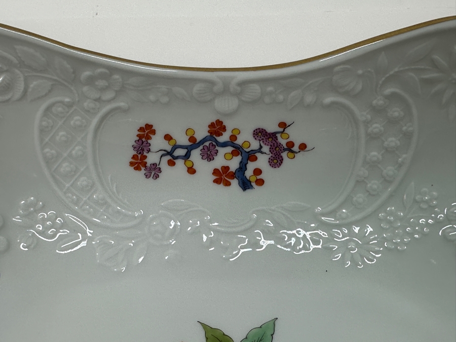 Meissen (Germany) Fine Porcelain Individually Hand Painted 'Colorful Chinese Butterfly Painting With Gold Rim' Schmetterling, Service Charger Plate 12W Estimate $300 [Photo 16]