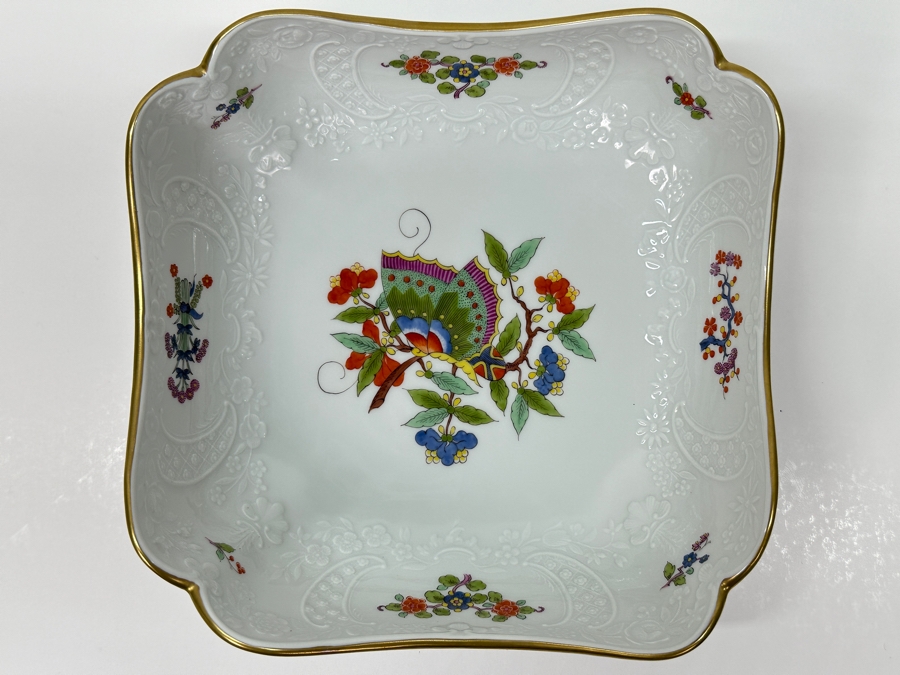 Meissen (Germany) Fine Porcelain Individually Hand Painted 'Colorful Chinese Butterfly Painting With Gold Rim' Schmetterling, Service Charger Plate 12W Estimate $300 [Photo 12]