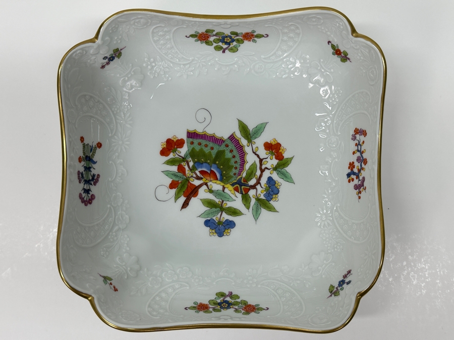 Meissen (Germany) Fine Porcelain Individually Hand Painted 'Colorful Chinese Butterfly Painting With Gold Rim' Schmetterling, Service Charger Plate 12W Estimate $300 [Photo 13]