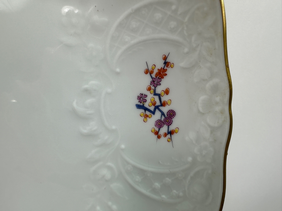 Meissen (Germany) Fine Porcelain Individually Hand Painted 'Colorful Chinese Butterfly Painting With Gold Rim' Schmetterling, Service Charger Plate 12W Estimate $300 [Photo 6]