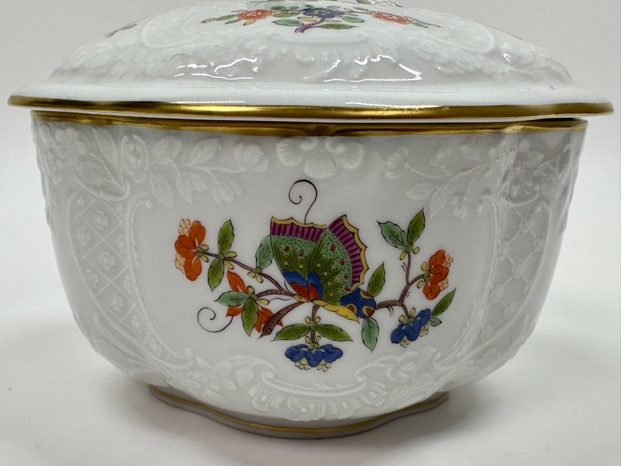 Meissen (Germany) Fine Porcelain Individually Hand Painted 'Colorful Chinese Butterfly Painting With Gold Rim' Schmetterling, Lidded Box 5W X 4H Estimate $300 [Photo 8]