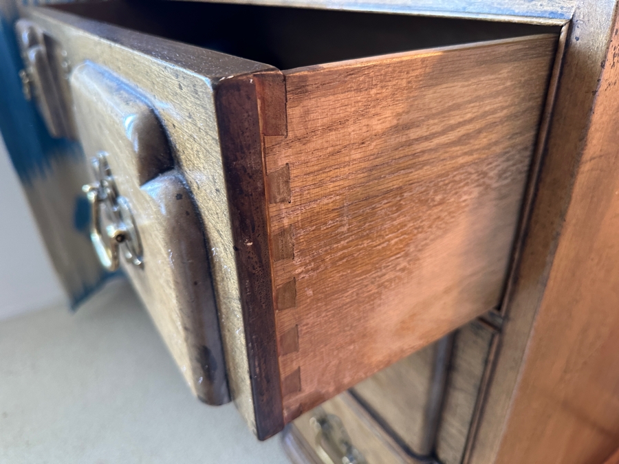 Vintage 1971 Chest Of Drawers Dresser 38W X 19D X 31.5H [Photo 4]