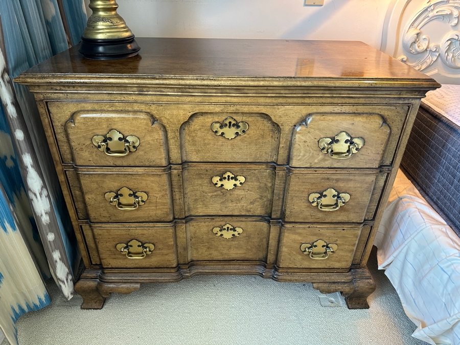 Vintage 1971 Chest Of Drawers Dresser 38W X 19D X 31.5H [Photo 6]