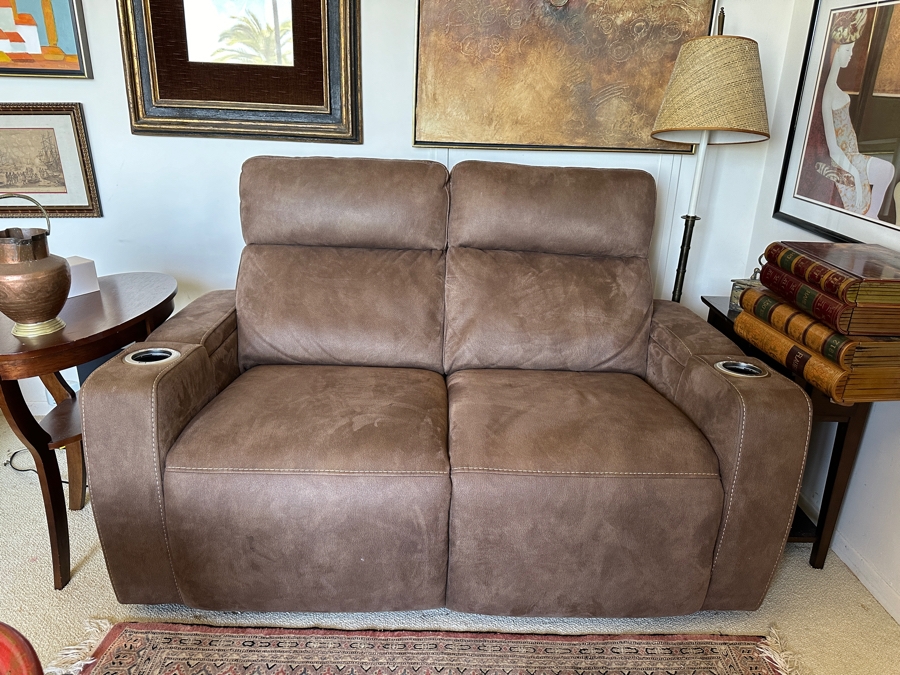 Reclining Console Loveseat 60W X 34D X 40H [Photo 3]