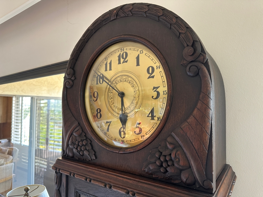 Working Antique Carved Wooden Case Grandfather Clock 24W X 12D X 80.5H [Photo 4]