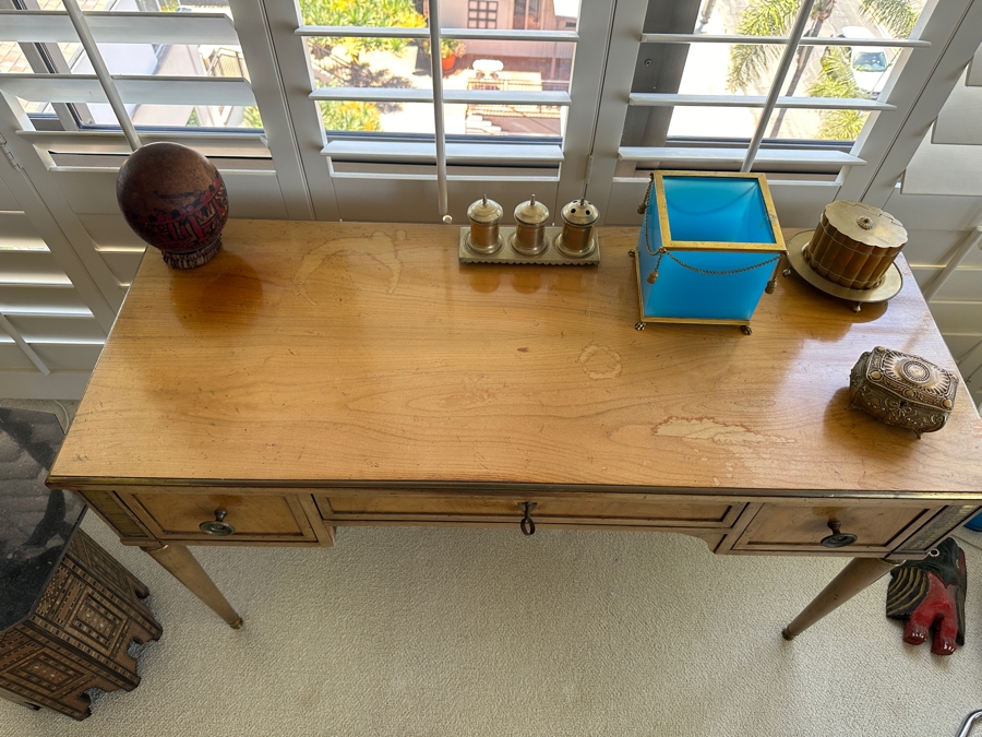 Baker Furniture Writing Desk 49.5W X 20D X 28.5H [Photo 11]