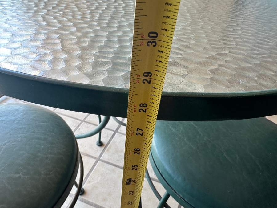 Vintage Wrought Iron Patio Set Table 29.5W X 28.5H With Three Chairs [Photo 5]