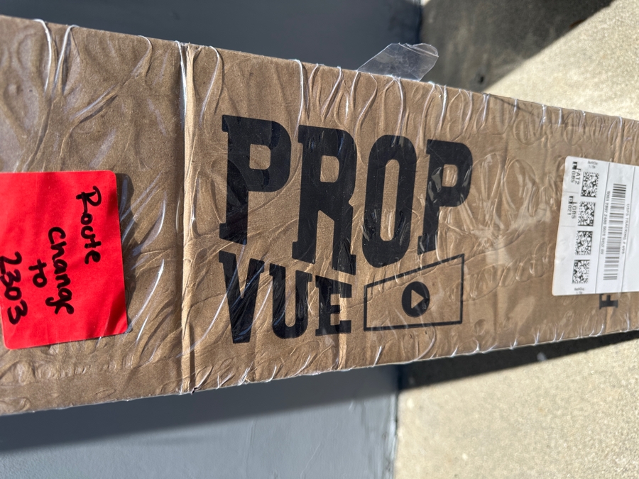 New Emart Green Screen Collapsible & New Adjustable Floor Pull Up Projector Screen 100' X 120' (2 Screens) [Photo 3]