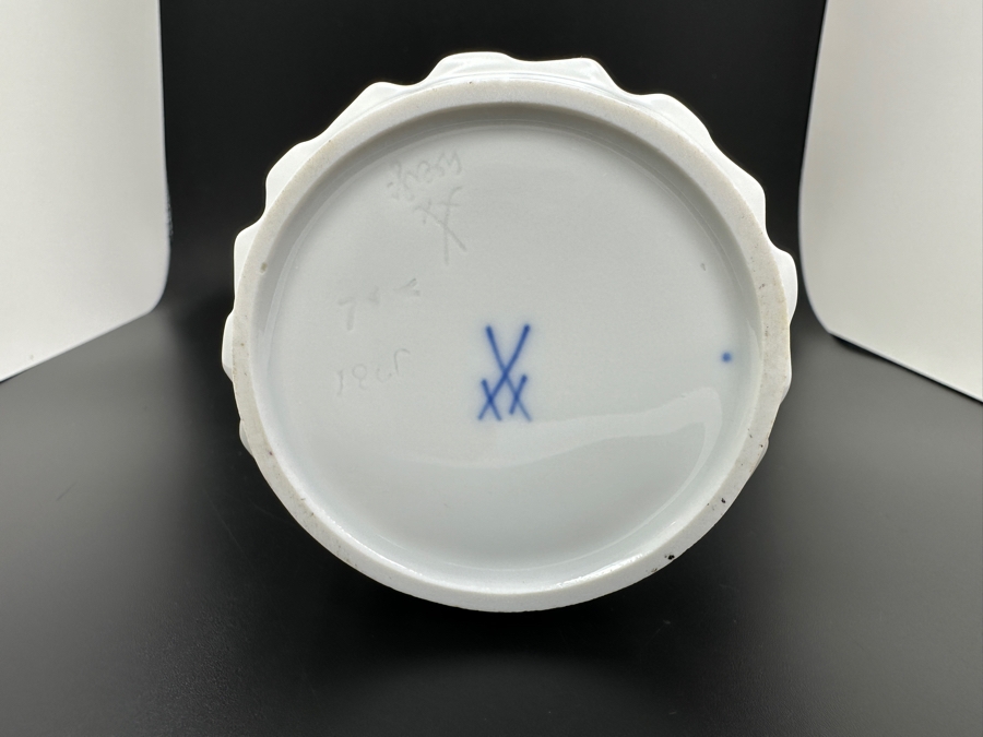 Meissen (Germany) Mid-Century White Porcelain Geometric Flower Vase By Ludwig Zepner 9H [Photo 2]