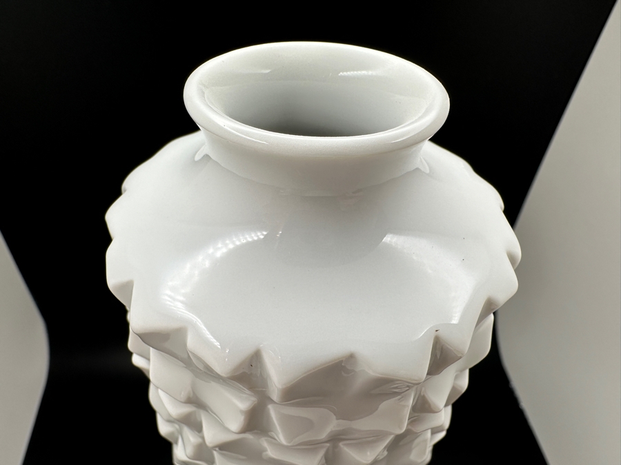 Meissen (Germany) Mid-Century White Porcelain Geometric Flower Vase By Ludwig Zepner 9H [Photo 4]