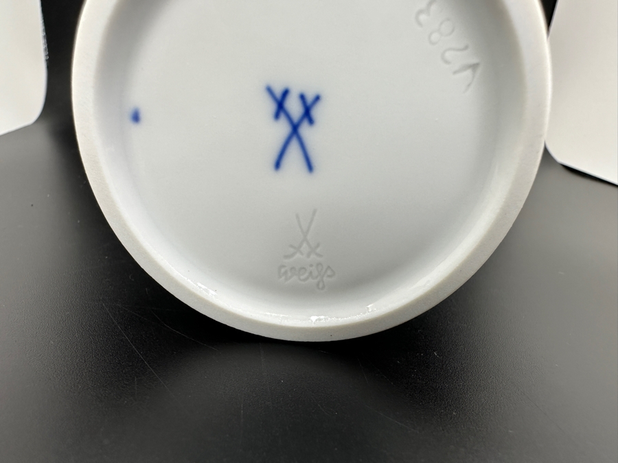 Meissen (Germany) Mid-Century White Porcelain Flower Vase By Ludwig Zepner 8H [Photo 6]