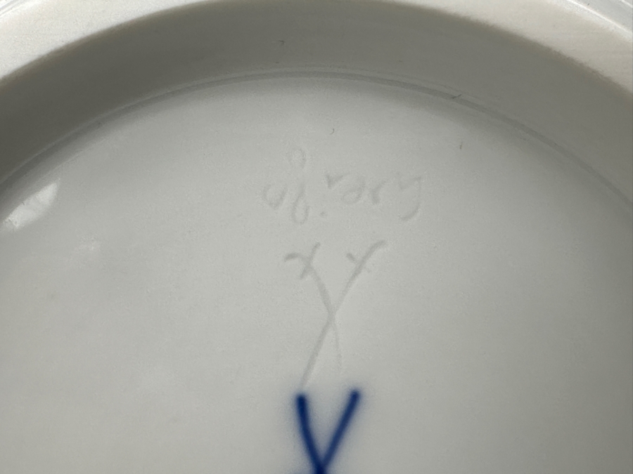 Meissen (Germany) White Porcelain 'The Tailor' Schneider Figurine By Alexander Struck 7W X 7D X 7.5H Retails $2,680 [Photo 10]