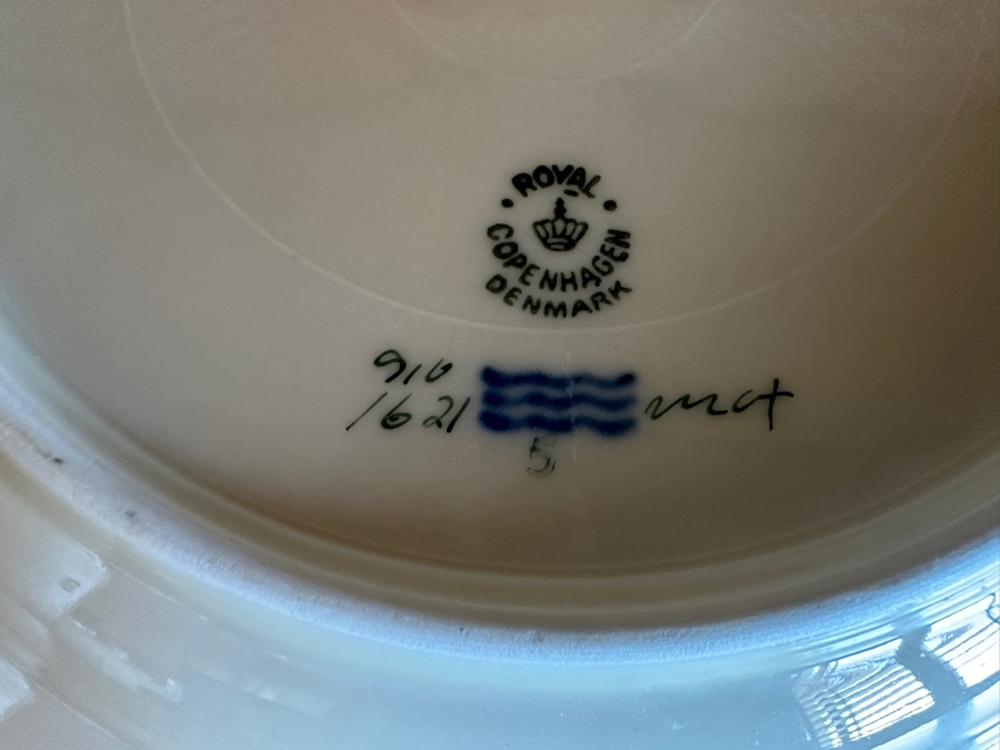 Royal Copenhagen Denmark China Service Approximate Service For 12 With Additional Serving Pieces (Approximately 100 Pieces) Frijsenborg Pattern [Photo 16]