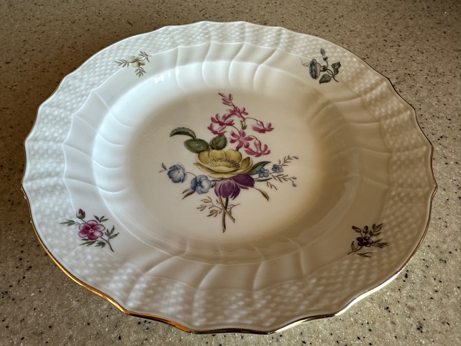 Royal Copenhagen Denmark China Service Approximate Service For 12 With Additional Serving Pieces (Approximately 100 Pieces) Frijsenborg Pattern [Photo 15]