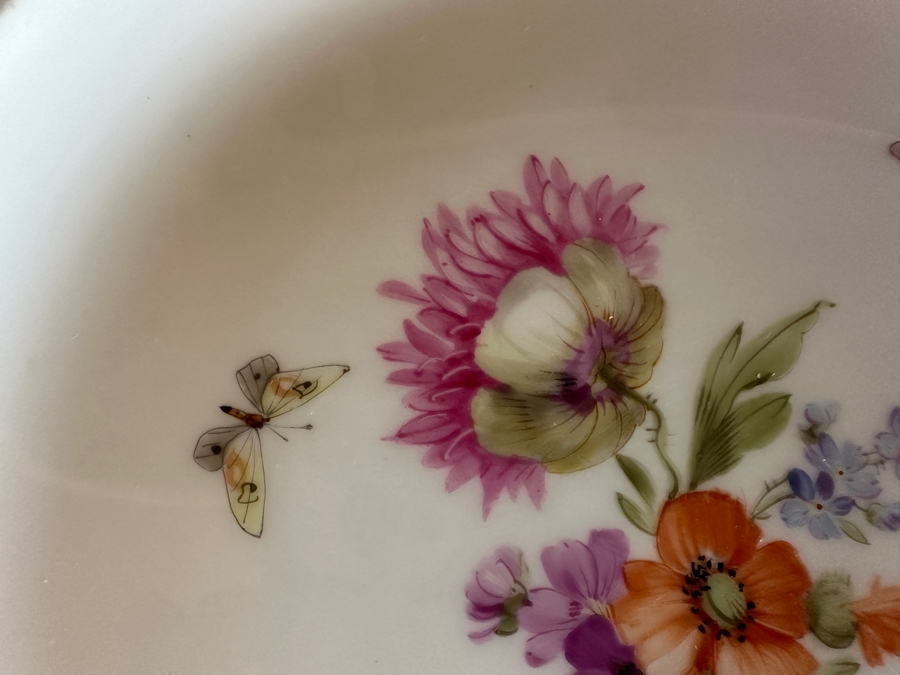 KPM74 By KPM Porcelain China Service Approximately 39 Pieces [Photo 11]