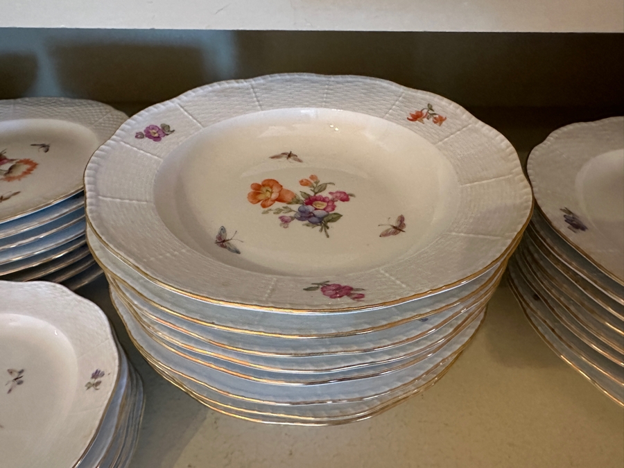 KPM74 By KPM Porcelain China Service Approximately 39 Pieces [Photo 3]