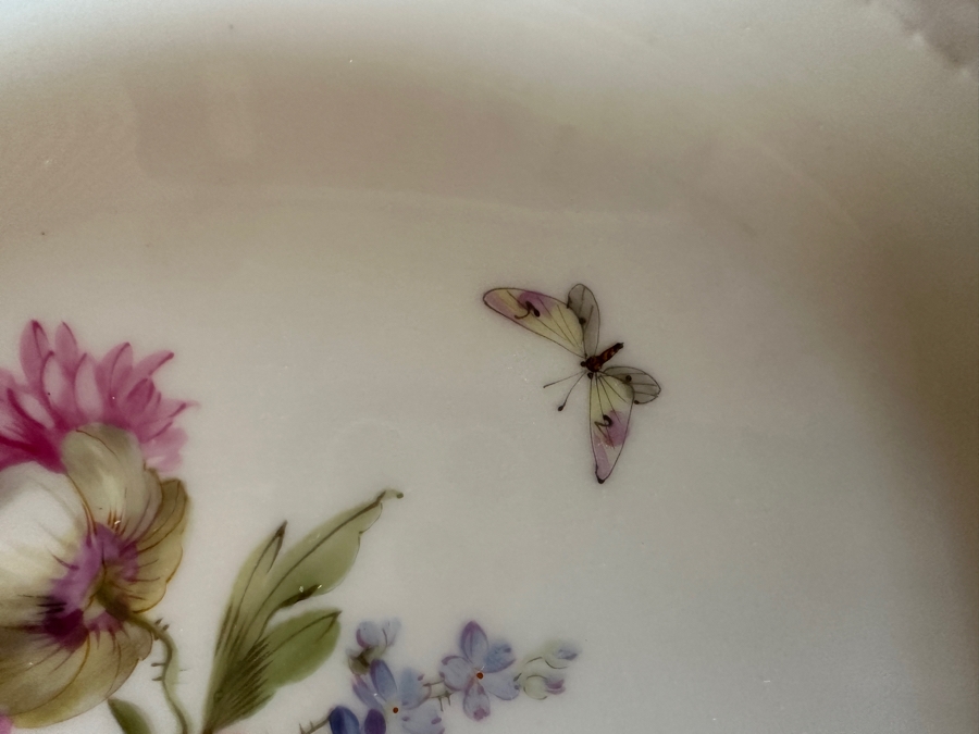 KPM74 By KPM Porcelain China Service Approximately 39 Pieces [Photo 10]