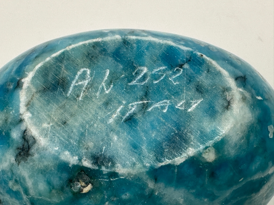 Set of Three Stone Eggs - Middle Apatite Egg Signed AL 252 Italy [Photo 10]