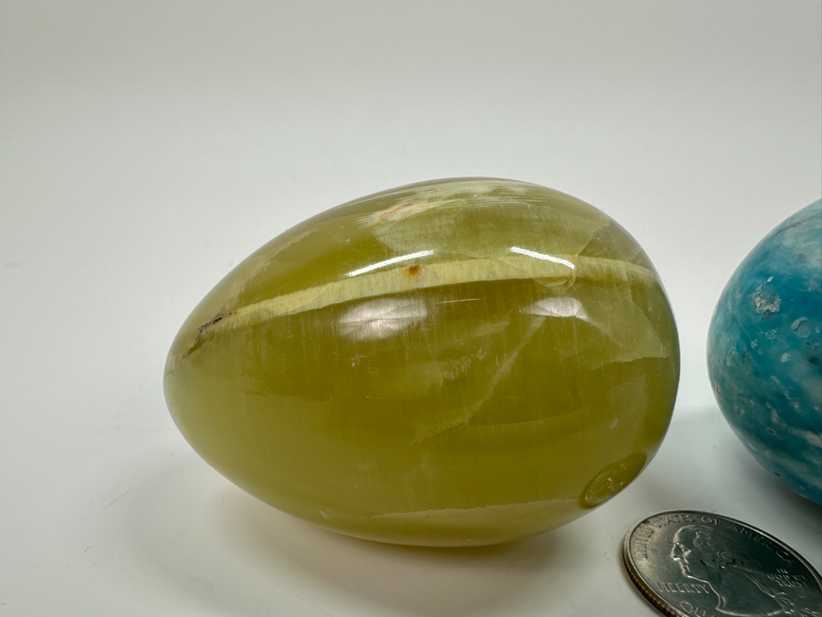 Set of Three Stone Eggs - Middle Apatite Egg Signed AL 252 Italy [Photo 5]