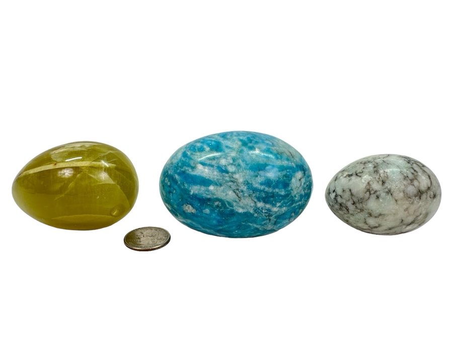 Set of Three Stone Eggs - Middle Apatite Egg Signed AL 252 Italy [Photo 1]