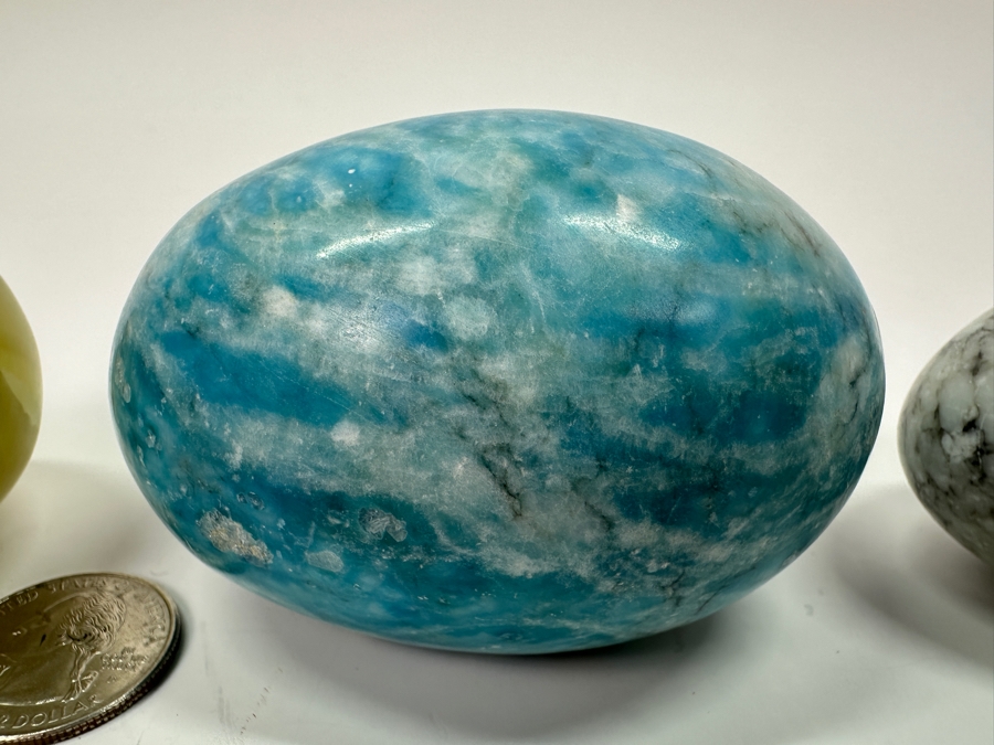 Set of Three Stone Eggs - Middle Apatite Egg Signed AL 252 Italy [Photo 2]