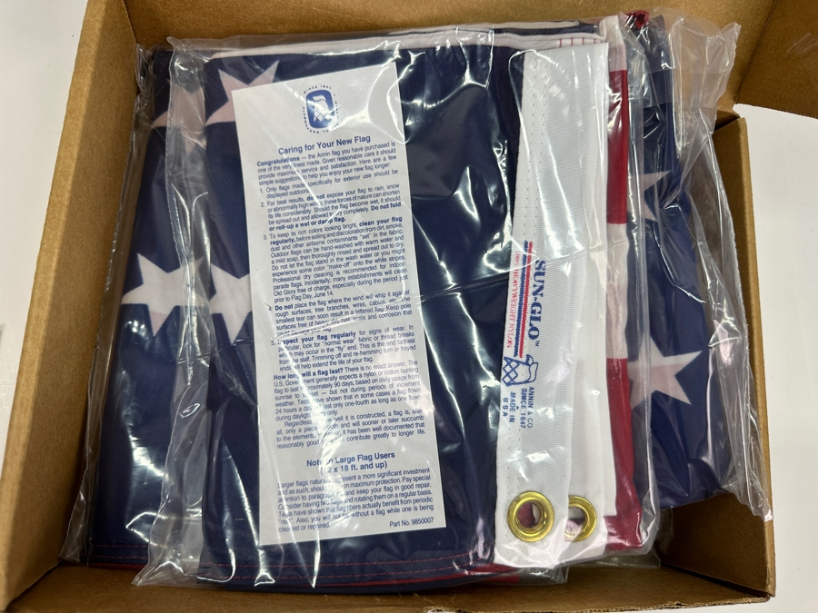 Set of Six New US Flags 3'x5'  [Photo 4]