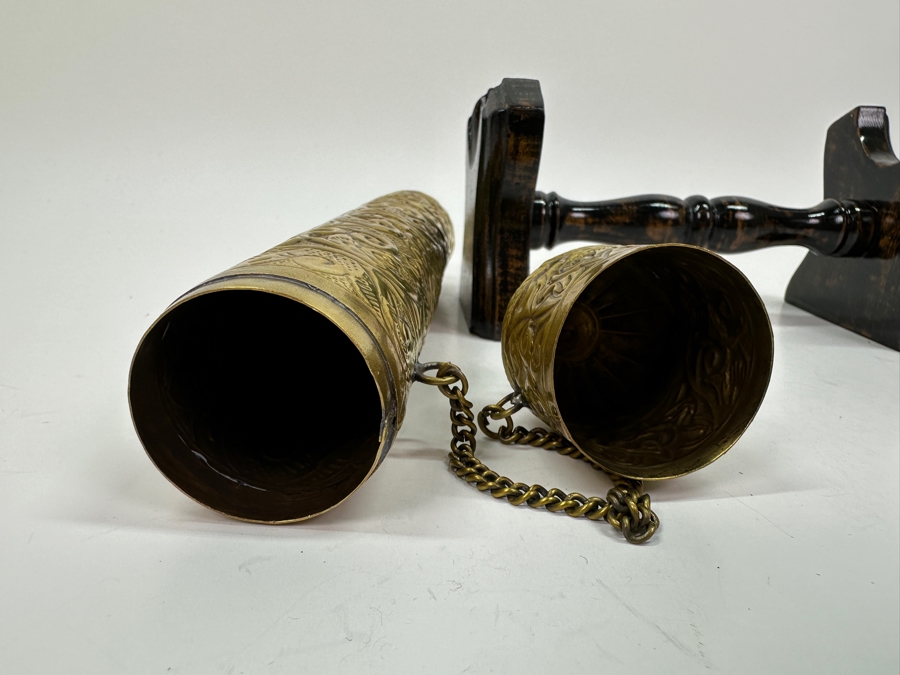 Vintage Brass Embossed Scroll Holder with Stand 10.25'W [Photo 3]