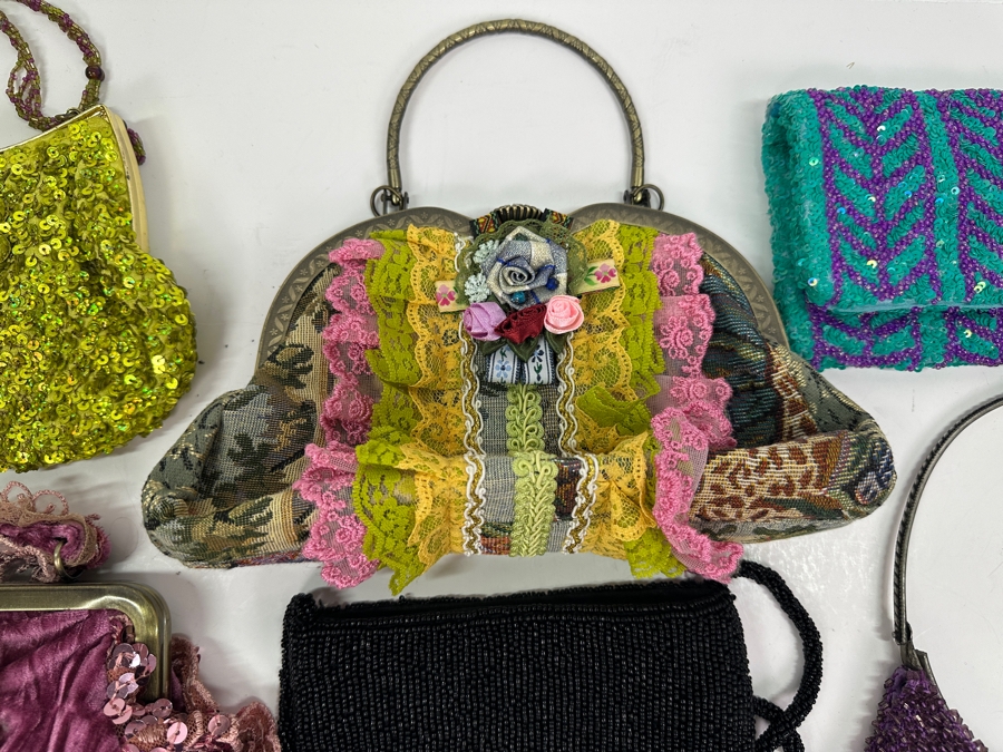 Collection of Small Beaded Clutch/Handbags [Photo 5]