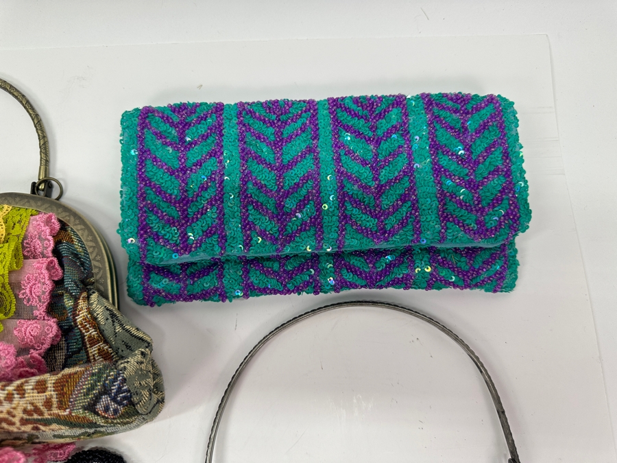Collection of Small Beaded Clutch/Handbags [Photo 8]