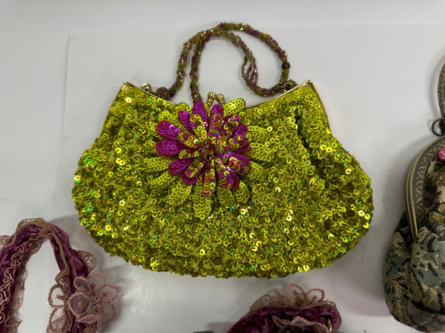 Collection of Small Beaded Clutch/Handbags [Photo 3]