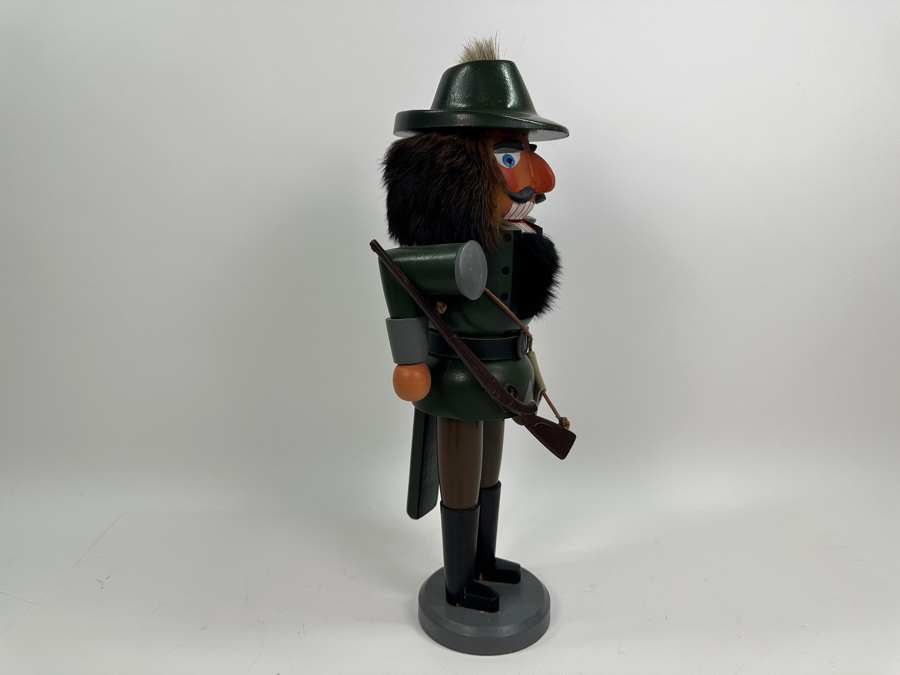 German Nutcracker 17'H [Photo 2]