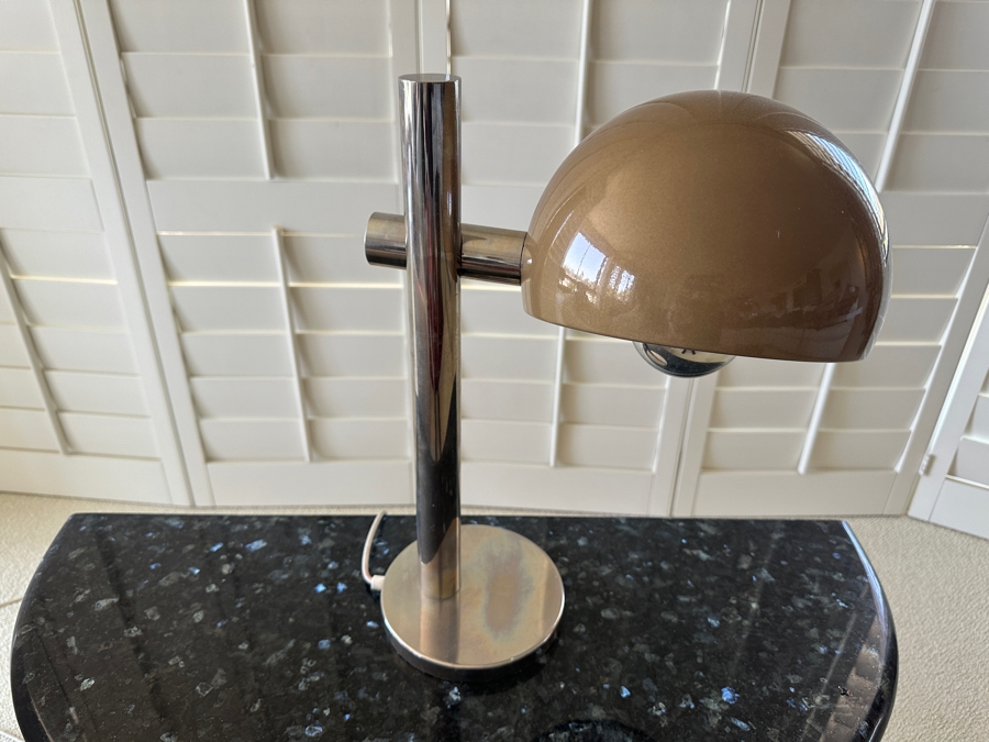 Mid-Century Modern Desk Lamp 19H [Photo 4]