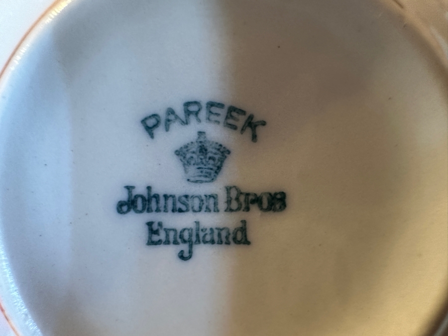 Pareek Johnson Bros England 8 Double Handled Cups With Saucers [Photo 4]