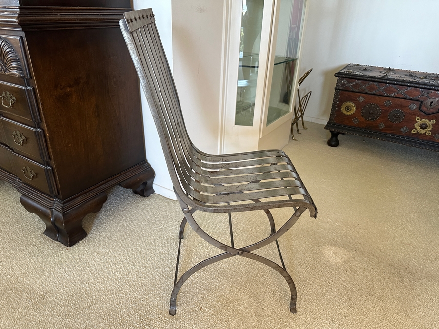 Impressive Bent Steel Accent Chair 15W X 21D X 36.5H [Photo 5]