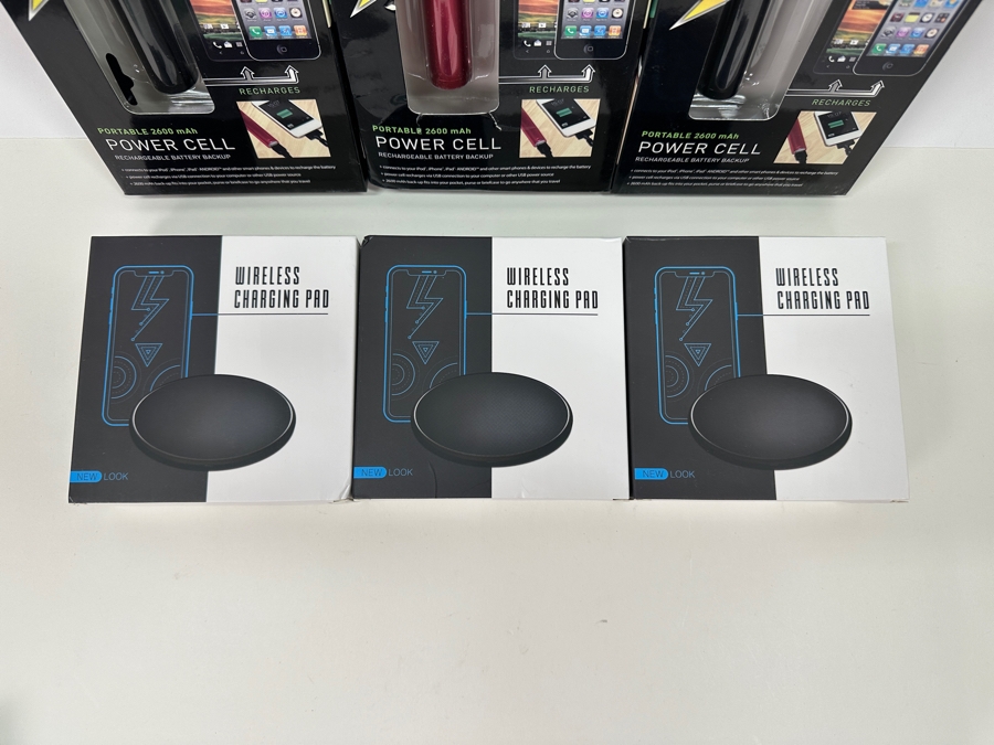 Just Added - Set of (3) Portable Power Cells and (3) Wireless Charging Pads [Photo 4]